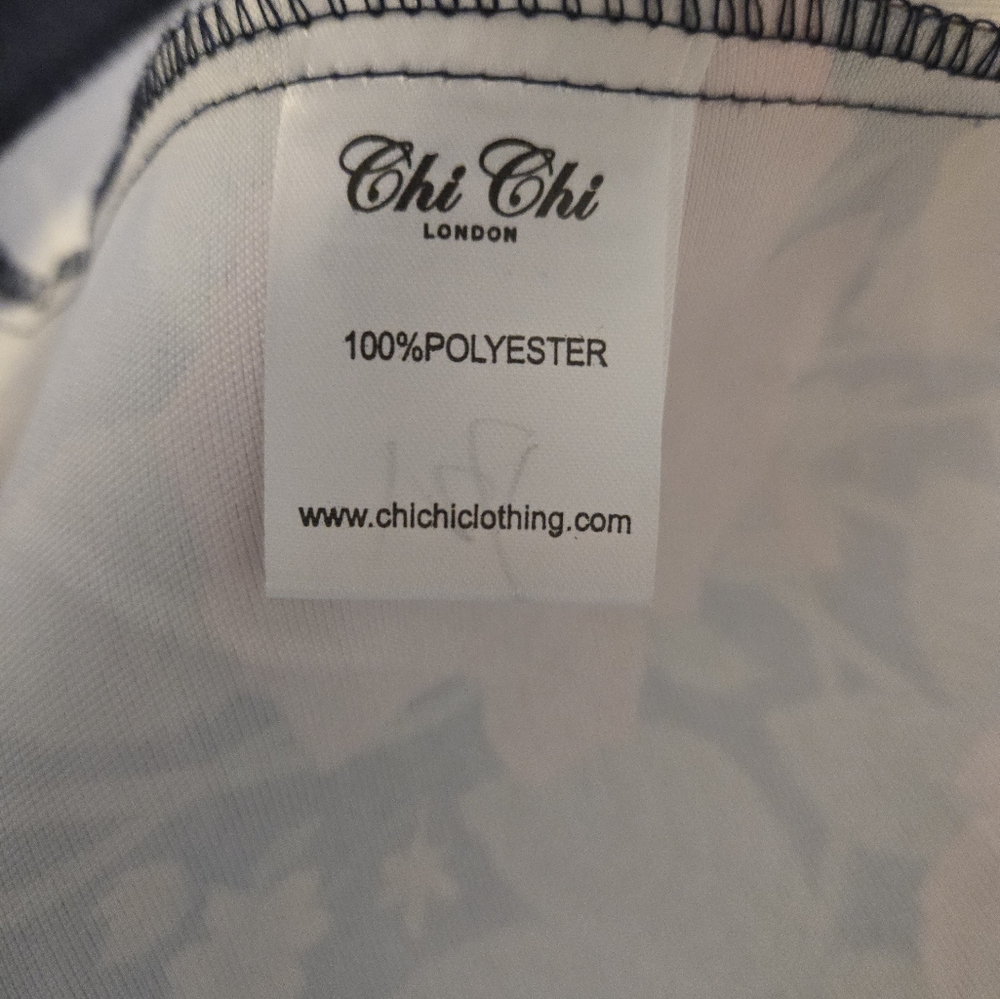Chi Chi London Floral Dress - Picture 6 of 7